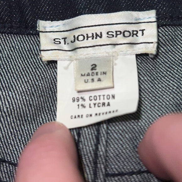 St. John Sport Dark Denim High-Rise Jeans 2 - Picture 10 of 10